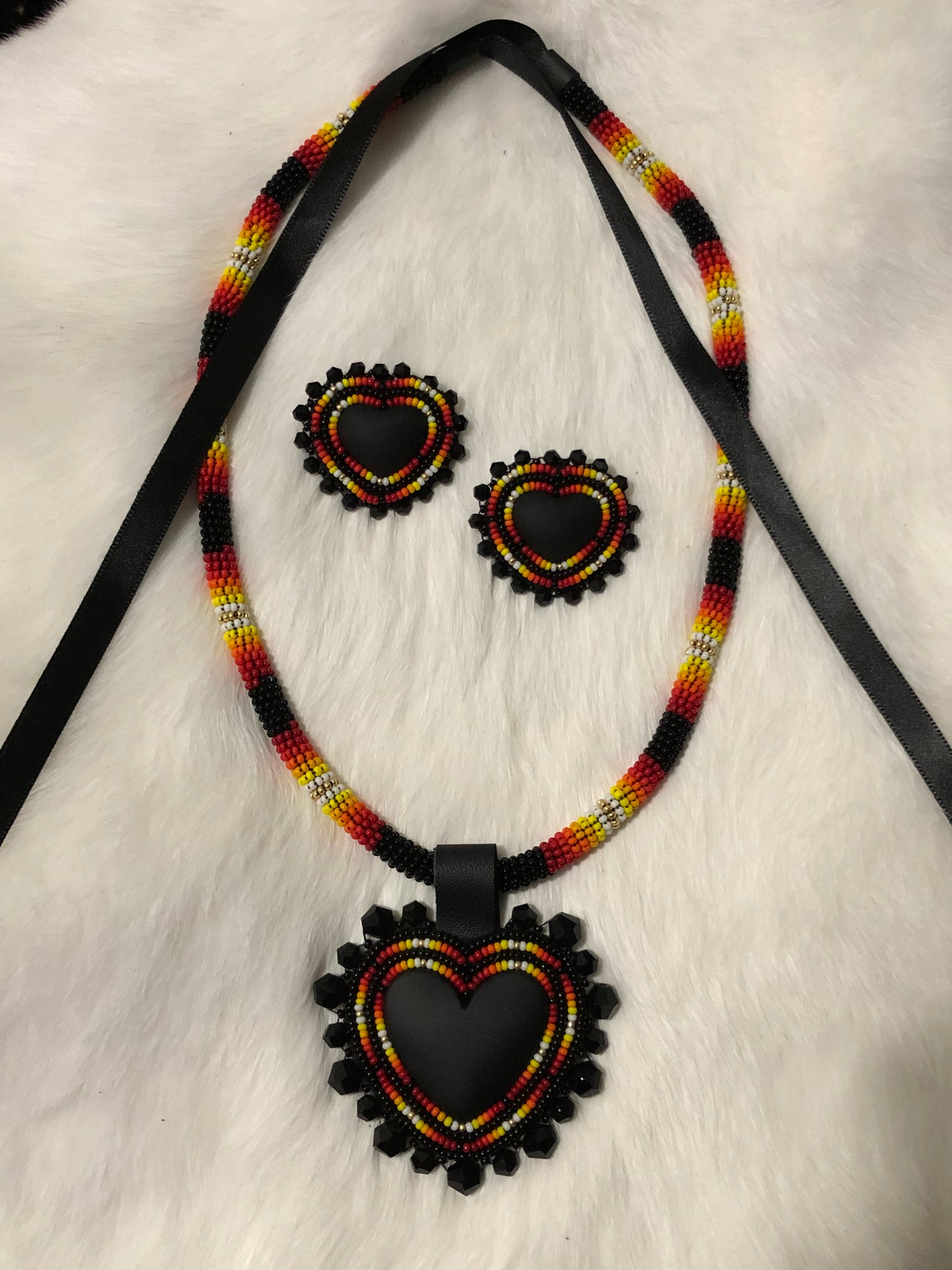Black Necklace Set